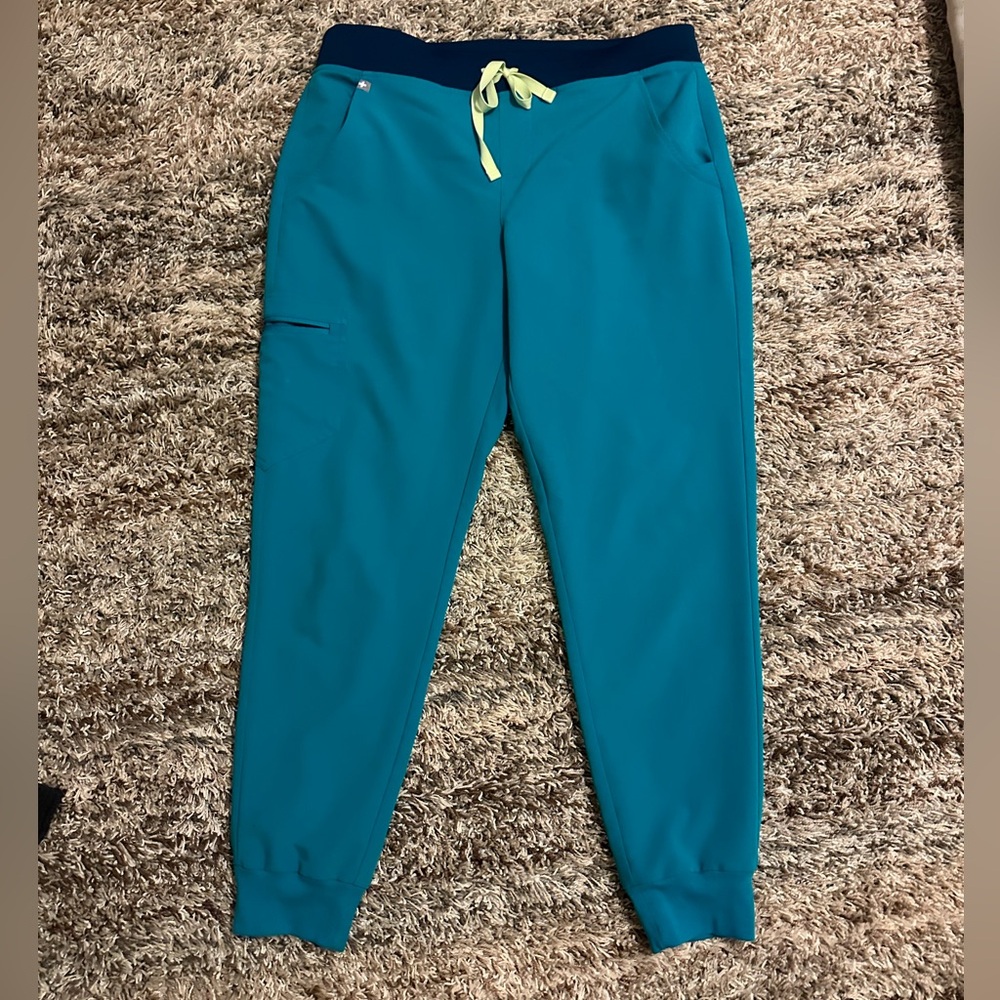 Medium Teal Figs Top& bottom!